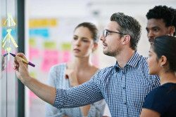 Conseil de gestion d'entreprise et formation en comptabilité avec un consultant