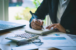Gestion commerciale et financière